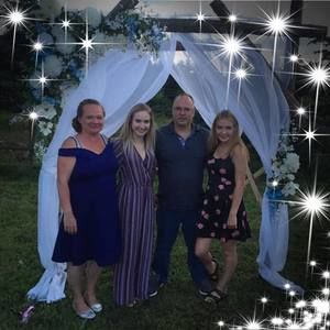 Meet your Posher, Denise philip